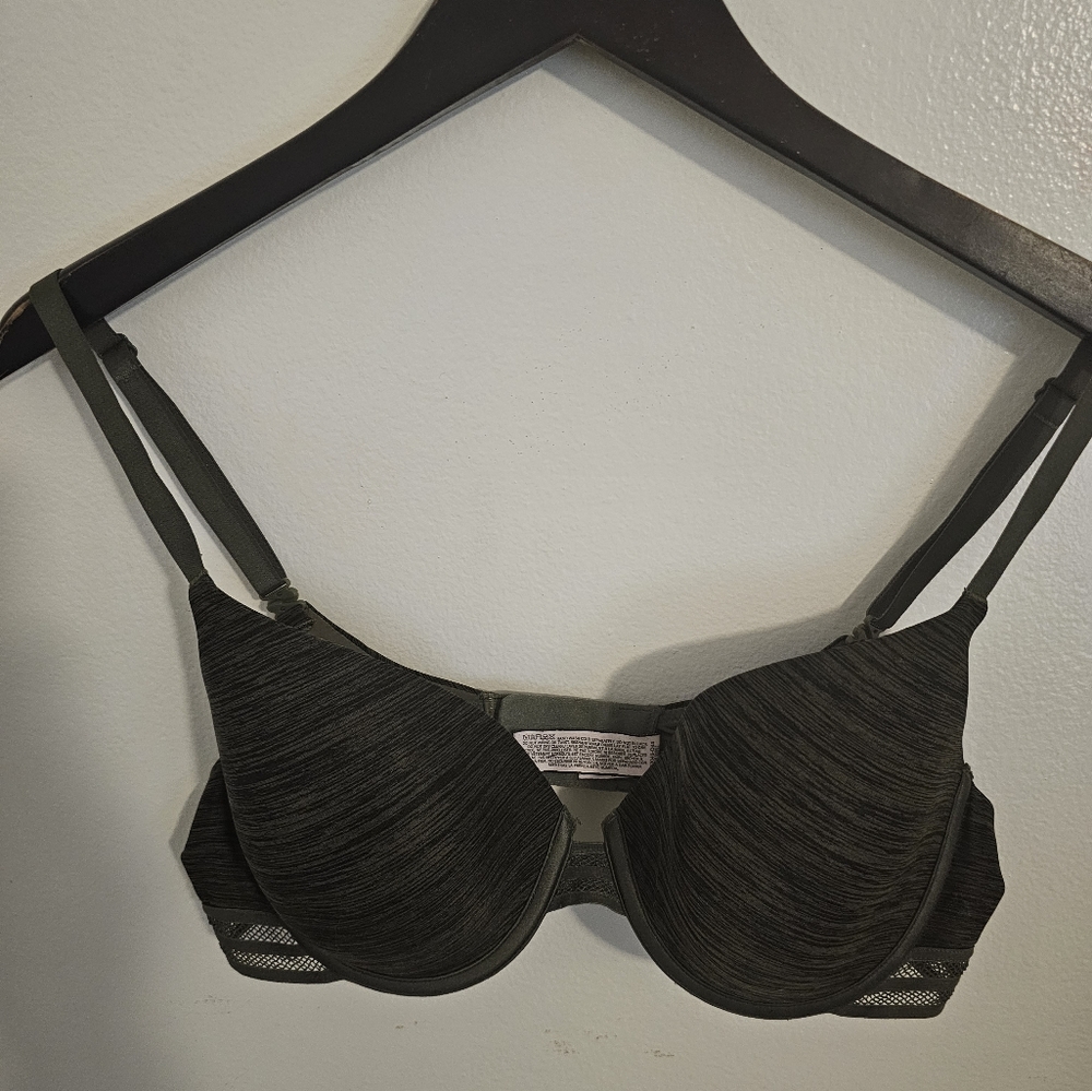 Victorias Secret Bra 36C